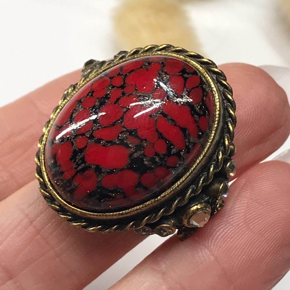 Ollipop USA Vintage Cocktail Chunky Large Ring Adjustable Red Black Stone Brass - Picture 11 of 15